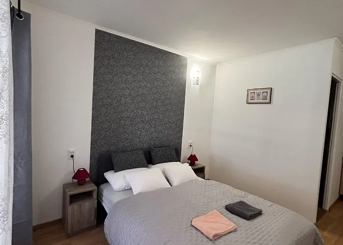 Apartament Lola *
